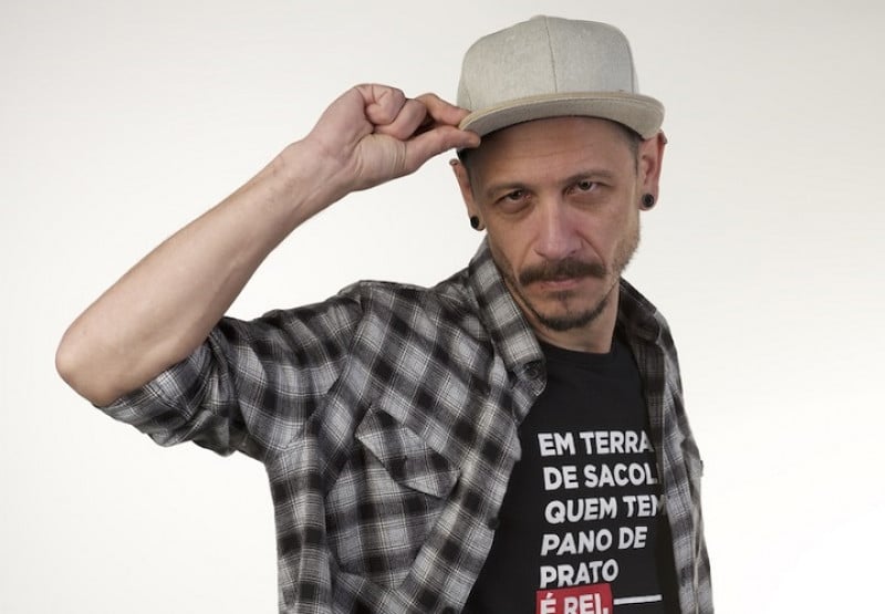 Comediante criado no bairro Sarandi, Marcito Castro faz shows no Porto Ver&atilde;o Alegre nesta quarta (7) e quinta-feira (8), no Teatro da Amrigs, &agrave;s 21h