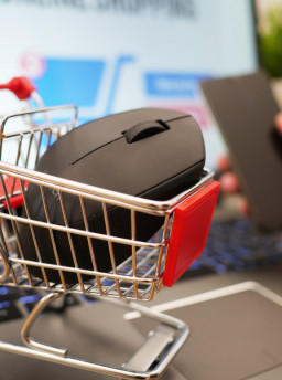 Black Friday frustra comércio em 2023 com recuo de até 15% no faturamento