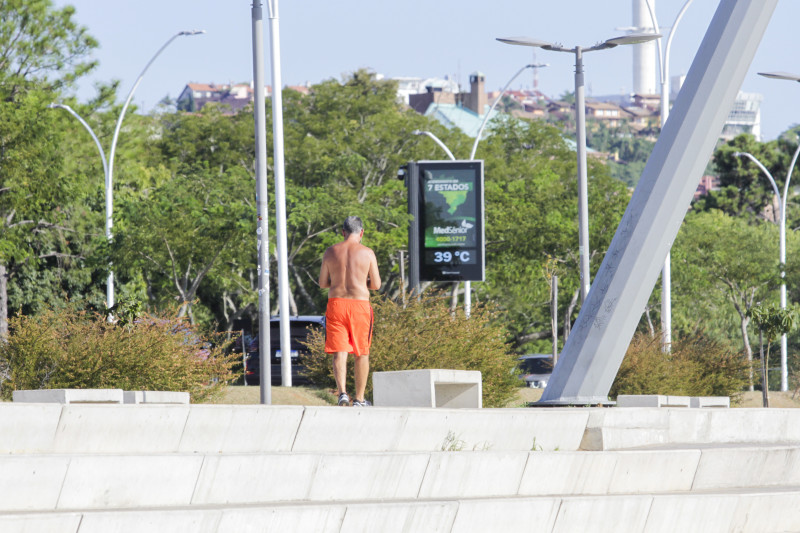Ao todo, desde o início do verão, já são oito dias com máximas de 40 graus
