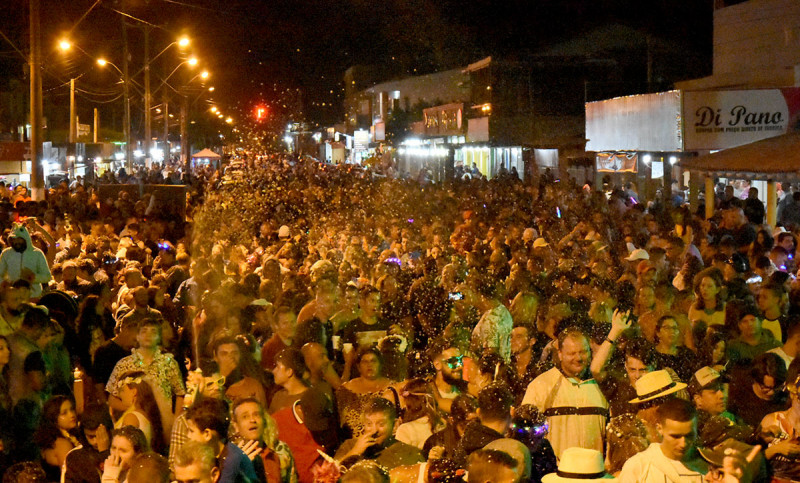 A diversão de festa pode, às vezes, representar um risco para a saúde dos foliões