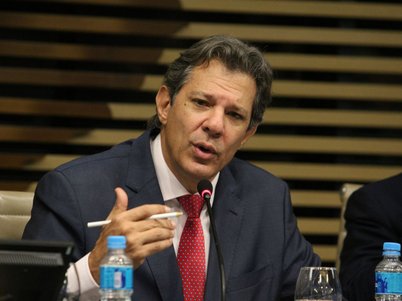 Haddad busca elevar a arrecadação para zerar o déficit nas contas públicas em 2024