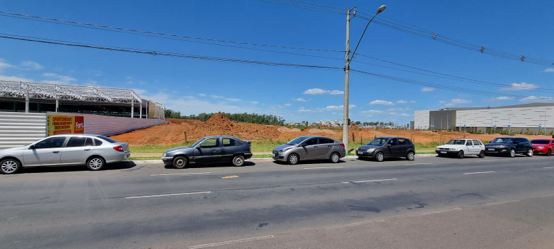 Minuto Varejo - Canoas - Nova Canoas - área reservada para a Havan - terreno vazio - ao lado do Fort Atacadista (esquerda) e ParkShopping Canoas - (direita) - empreendimento - área Dallasanta - consumo - comércio - loja - investimento 