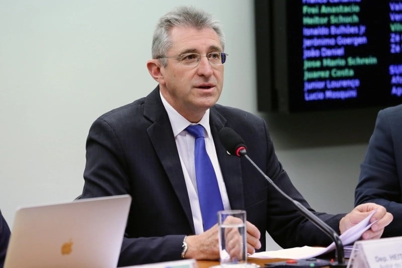 Schuch teme que muitos agricultores sejam excluídos do seguro