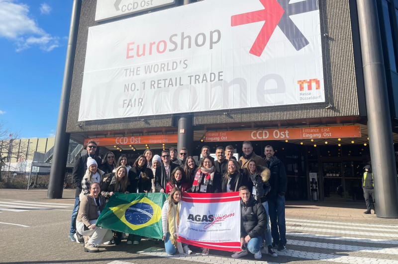 Comitiva tem 25 jovens que já estão na gestão dos negócios e que foram conferir novidades