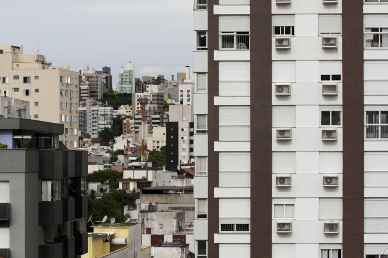 Estudo mostra que Porto Alegre teve um ano atípico em razão do desastre ambiental que impactou significativamente o mercado de locação
