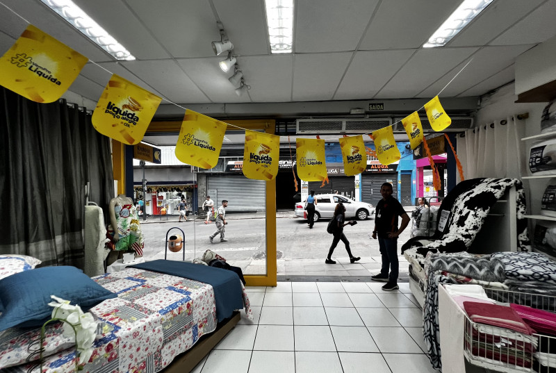 Estabelecimentos esperam que clientes aproveitem os últimos dias da liquidação de 2023