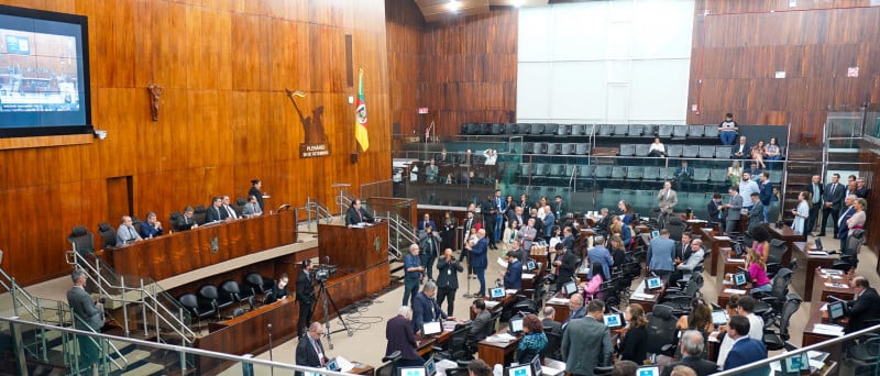 Retirada havia sido acordada em plenário já durante aprovação do projeto original