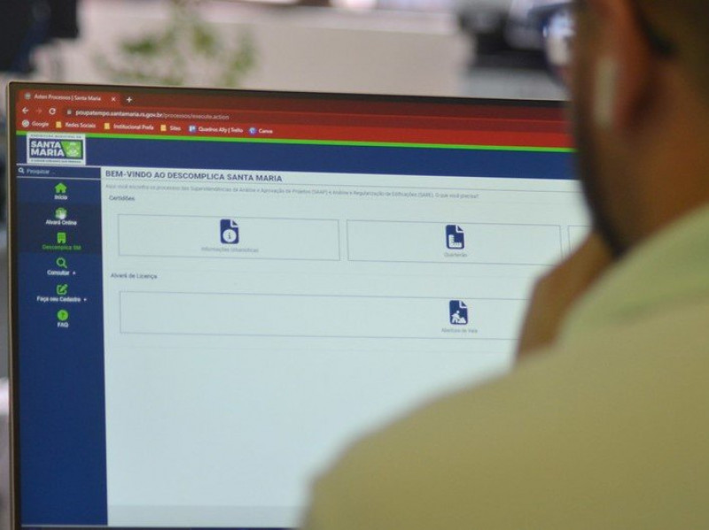 Descomplica SM pretende reduzir prazo de pedidos de 12 para cinco dias