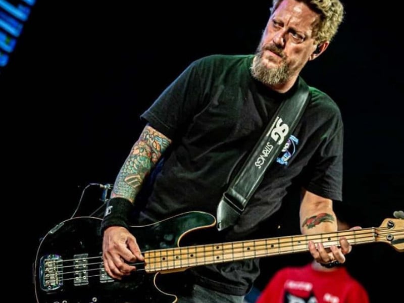 O baixista havia se apresentado em Rio de Sul, em Santa Catarina, no sábado (11)