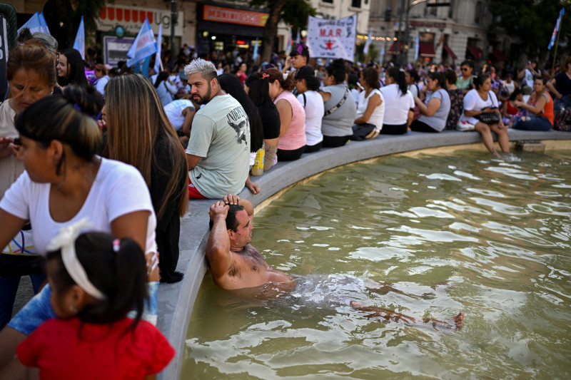 Com  32°C por 12 dias consecutivos, Buenos Aires supera recorde da onda de calor de 2017