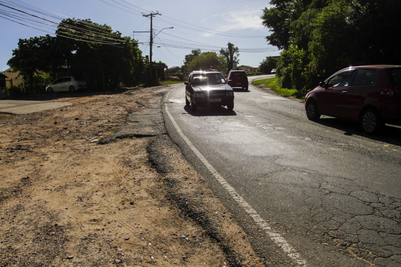 {'nm_midia_inter_thumb1':'https://www.jornaldocomercio.com/_midias/jpg/2023/03/16/206x137/1__mg_8638-10153397.jpg', 'id_midia_tipo':'2', 'id_tetag_galer':'', 'id_midia':'6413819c20929', 'cd_midia':10153397, 'ds_midia_link': 'https://www.jornaldocomercio.com/_midias/jpg/2023/03/16/_mg_8638-10153397.jpg', 'ds_midia': 'asfalto e da falta de cal&ccedil;adas da Vicente Monteggia em dire&ccedil;&atilde;o &agrave; Av. Rodrigues da Fonseca, zona sul - carros - estrada - cal&ccedil;ada - ', 'ds_midia_credi': 'ISABELLE RIEGER/JC', 'ds_midia_titlo': 'asfalto e da falta de cal&ccedil;adas da Vicente Monteggia em dire&ccedil;&atilde;o &agrave; Av. Rodrigues da Fonseca, zona sul - carros - estrada - cal&ccedil;ada - ', 'cd_tetag': '1', 'cd_midia_w': '800', 'cd_midia_h': '533', 'align': 'Left'}