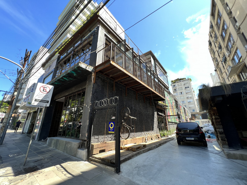 Academia, que nasceu em 2006 em Caxias do Sul, foi montada em ponto em frente ao Parcão