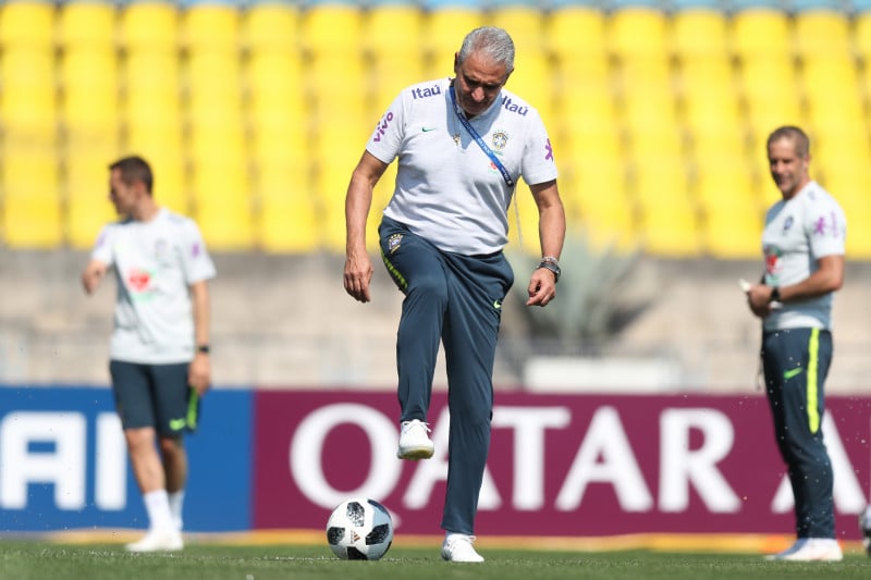 Membros da comissão técnica, já demitidos, terão os valores pagos na folha de pagamento de março