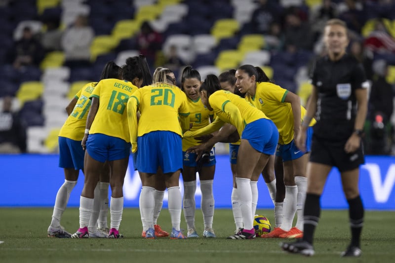 Objetivo do amistoso é aproximar as jogadoras brasileiras dos torcedores