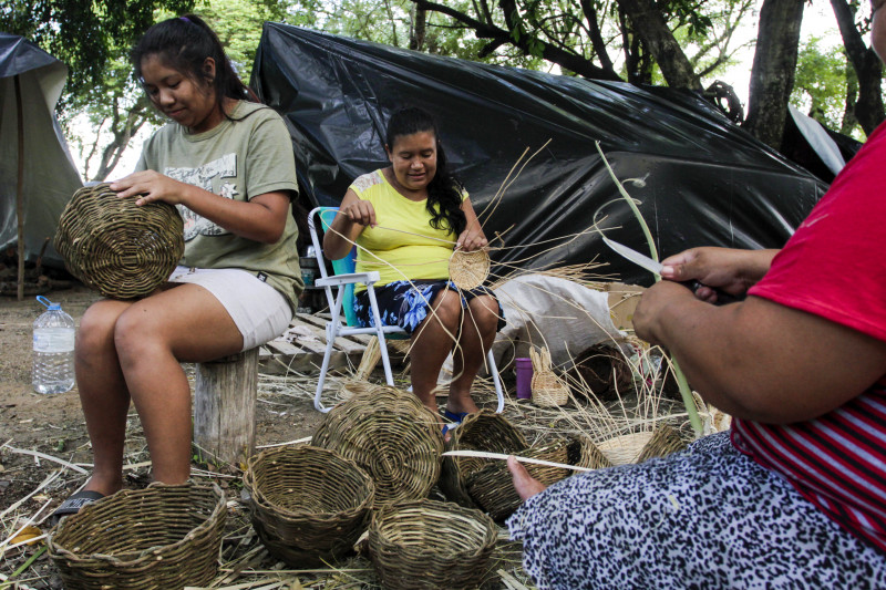 Indígenas estão acampados no Parque da Harmonia, em Porto Alegre