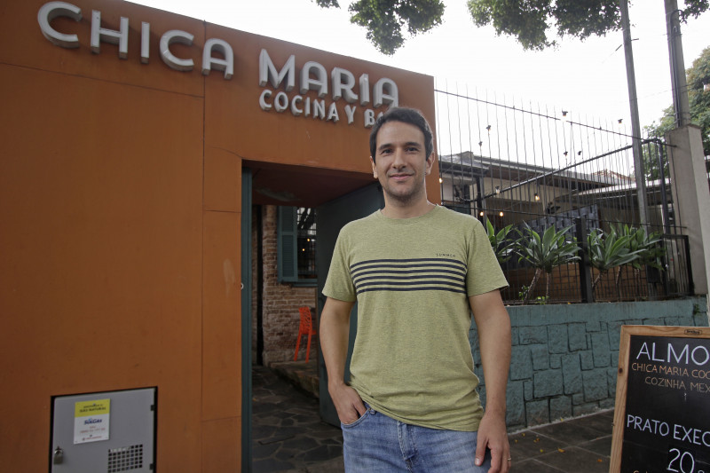 Desde 2019, Jonatan Jung empreende à frente do Chica Maria Foto: LUIZA PRADO/JC