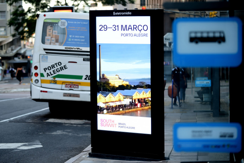 Espaço reúne poder público, investidores, academia e iniciativa privada, além de palestrantes nacionais e internacionais