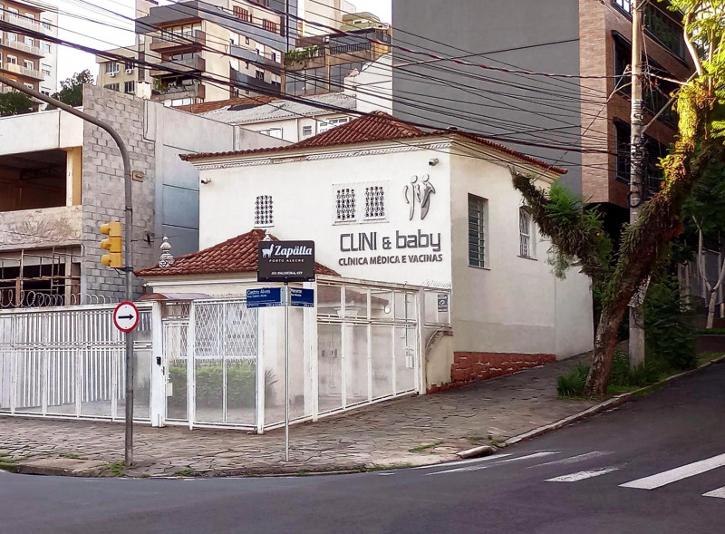 Antiga sede do Clube da Chave, sobrado na Castro Alves hoje abriga uma clínica