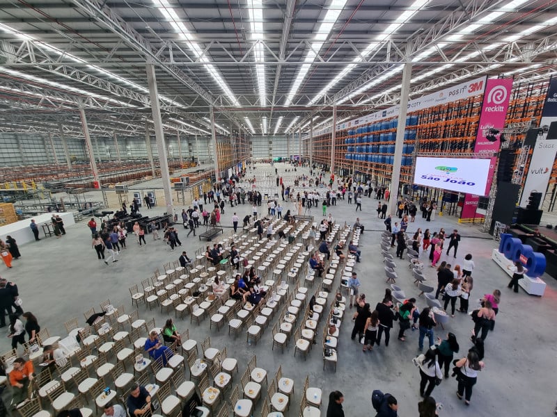 Novo mega CD tem 36 mil metros quadrados e tem automação que consumiu 30% do aporte