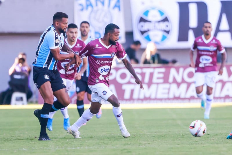 Caxias and Grêmio draw 1-1 in the first duel of the Gauchão finals