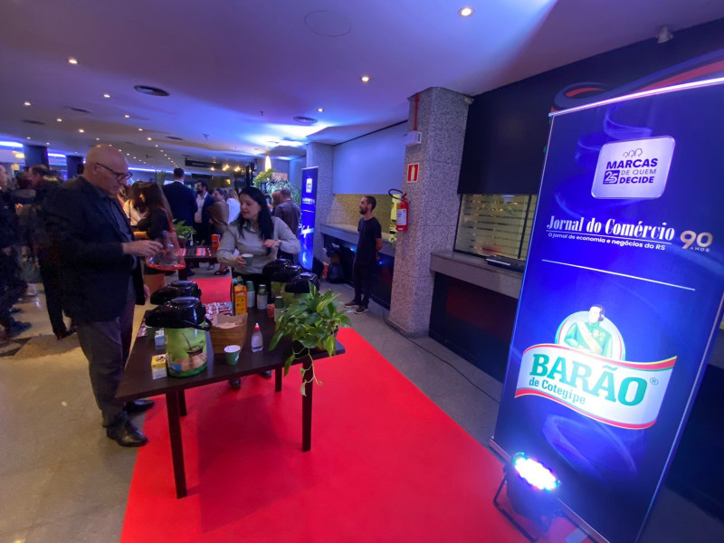 O mate Barão está no Marcas de Quem Decide proporcionando degustações de chás variados