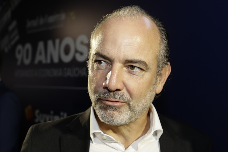  Sousa Costa destaca a necessidade de evitar demissões e socorrer as empresas atingidas