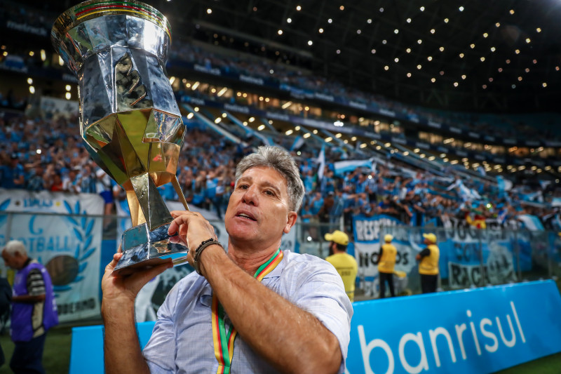 Depois de tirar o Grêmio da Série B, Renato Portaluppi conquistou o hexacampeonato gaúcho