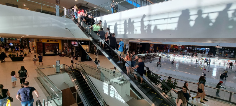 Corte do juro não é transferido imediatamente a consumidores com contas ou que vão gastar