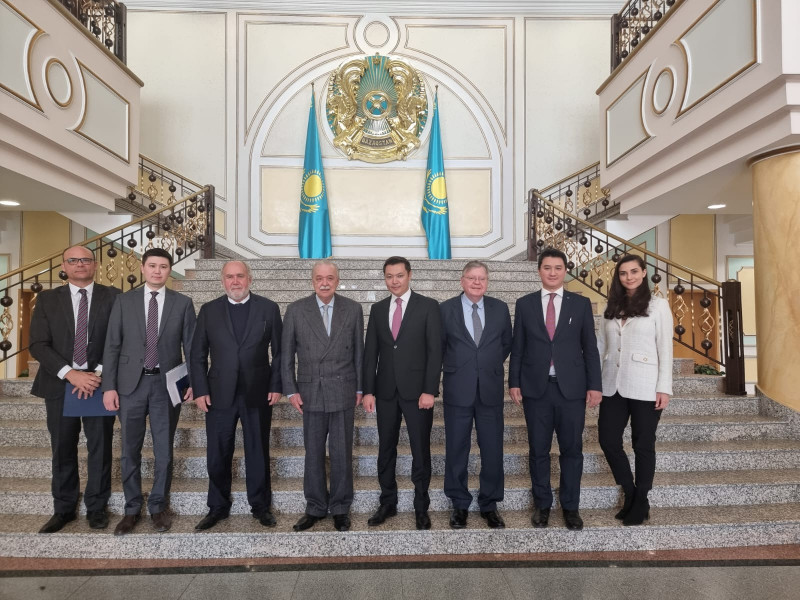 Primeira agenda oficial da comitiva liderada pela Fiergs foi reunião com Ministério das Relações Exteriores do Cazaquistão

