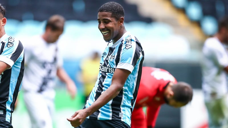 Com mais um empréstimo, a tendência é que o clube não renove seu contrato 