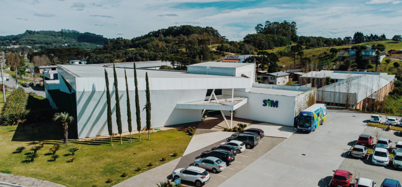 Plataforma começará introduzindo os produtos de todas as operações da marca