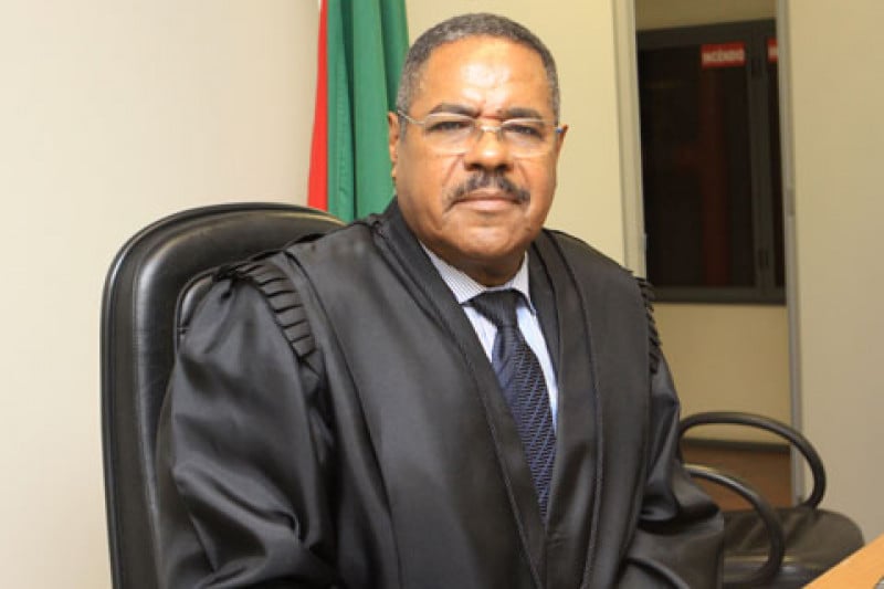 Desembargador Sejalmo