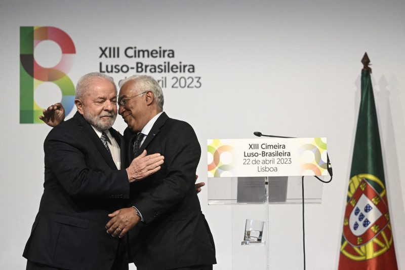 Lula e o premiê português Antônio Costa se reuniram em Lisboa