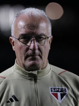 Dorival Júnior se despede do São Paulo para assumir a seleção: 'Realização de um sonho'