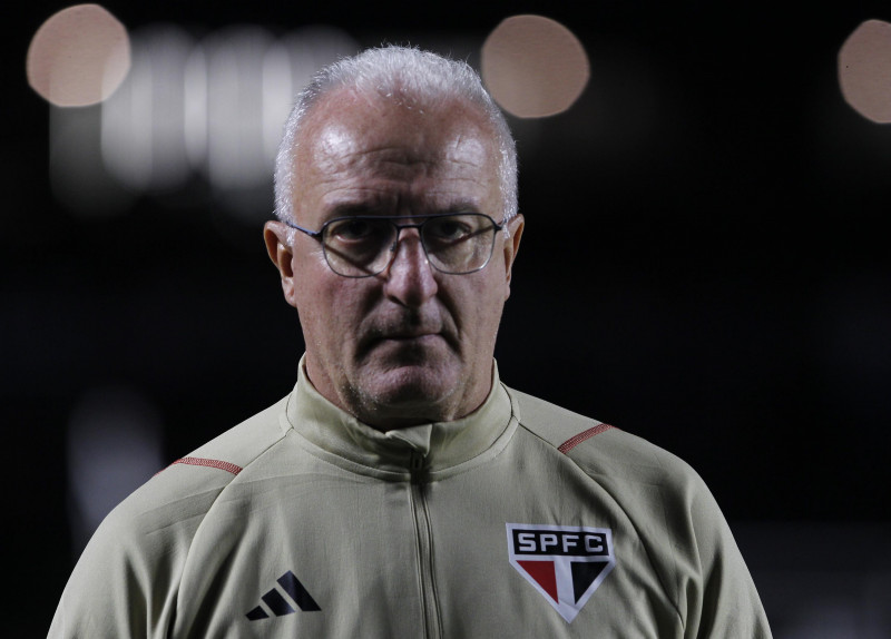 Dorival deixa o São Paulo para assumir a seleção