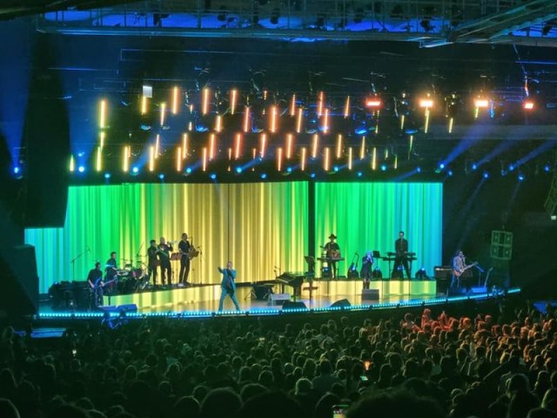 Argentino tocou na &iacute;ntegra as can&ccedil;&otilde;es do disco mais vendido da hist&oacute;ria do rock argentino