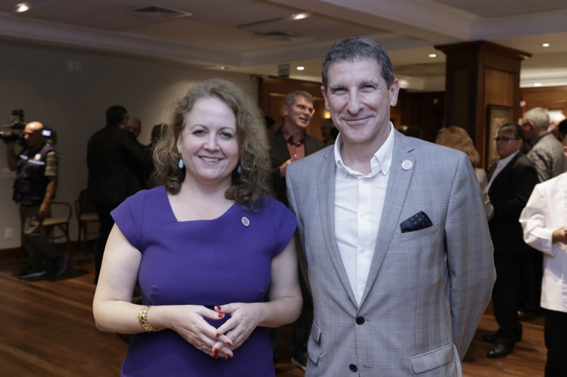 Melanie Hopkins e Ricardo Sondermann no British Club