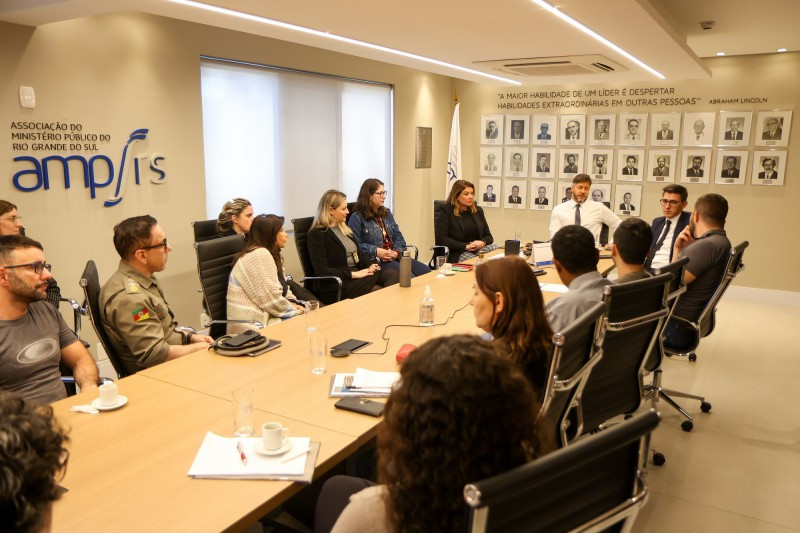 Integrantes do Conselho Estadual de Políticas Públicas sobre Drogas se reuniram para discutir a metodologia de trabalho