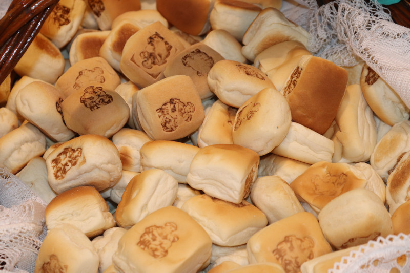 expectativa &eacute; poder oferecer mais de 15 mil p&atilde;ezinhos no dia 13 de junho, dia da festa