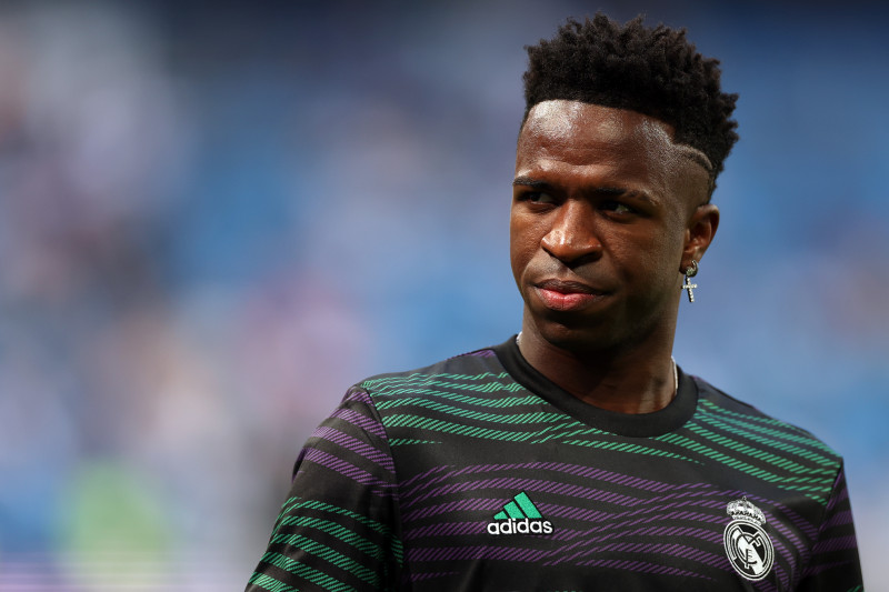 Atacante brasileiro, no entanto, já deixou claro que deseja permanecer no clube espanhol