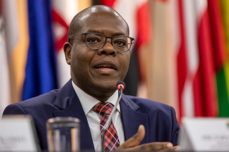 PF indicia ex-ministro Silvio Almeida por crime de importunação sexual