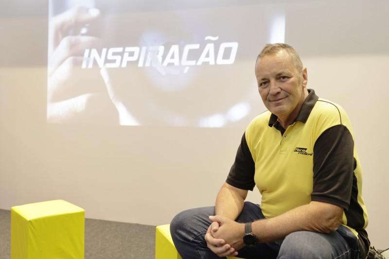 A identifica&ccedil;&atilde;o das fotos ocorre por meio de reconhecimento facial Foto: T&Acirc;NIA MEINERZ/JC