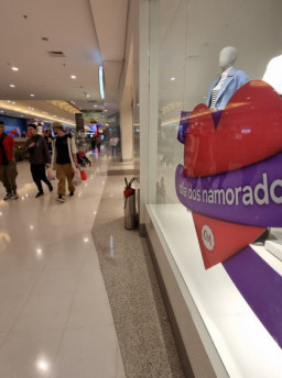 Dia dos Namorados pode movimentar até R$ 350 milhões no RS