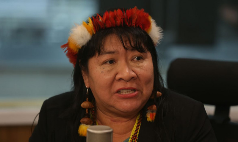 A presidente da Fundação Nacional dos Povos Indígenas (Funai), Joenia Wapichana, participa do programa A Voz do Brasil