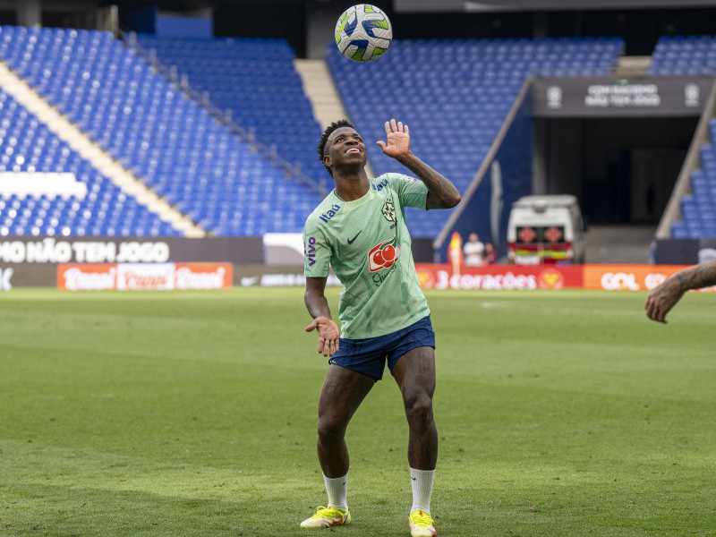 Após marcar contra Guiné, Vini Jr. seguirá utilizando a camisa 10 de Neymar, fora por lesão
