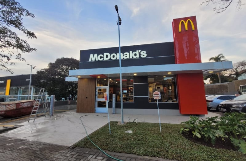 Nova unidade fica na avenida Cavalhada, no sentido Centro-Bairro, e tem drive-thru