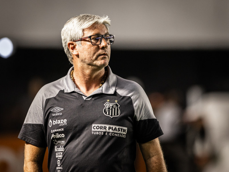 Odair não resistiu à sequência de nove partidas sem vitória no Peixe