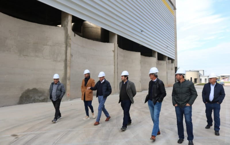 Lugano (2º esq. p/ dir.), sócio da unidade, acompanhou visita de autoridades em Montenegro