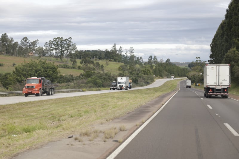 Segundo o Minist&eacute;rio do Desenvolvimento, Ind&uacute;stria, Com&eacute;rcio e Servi&ccedil;os (Mdic), o Move Brasil 2 busca estimular a renova&ccedil;&atilde;o de frota, reduzir custos log&iacute;sticos e sustentar empregos na ind&uacute;stria