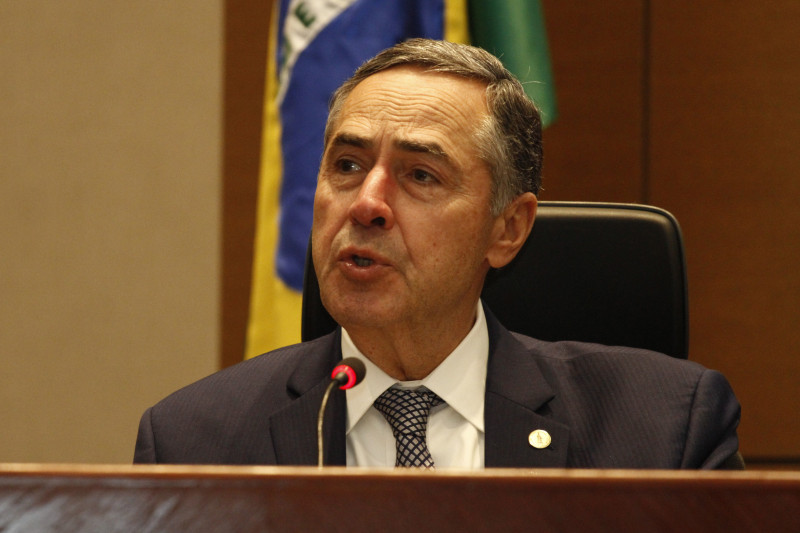 Barroso diz que risco à democracia era maior do que se pensava